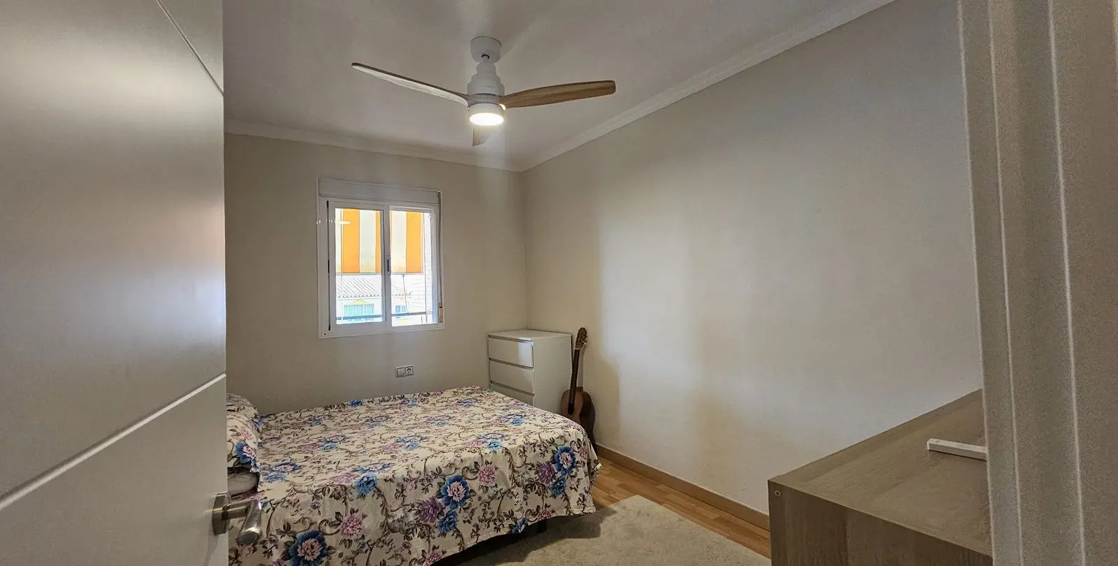 Venta de apartamento en planta media en Torremolinos 29