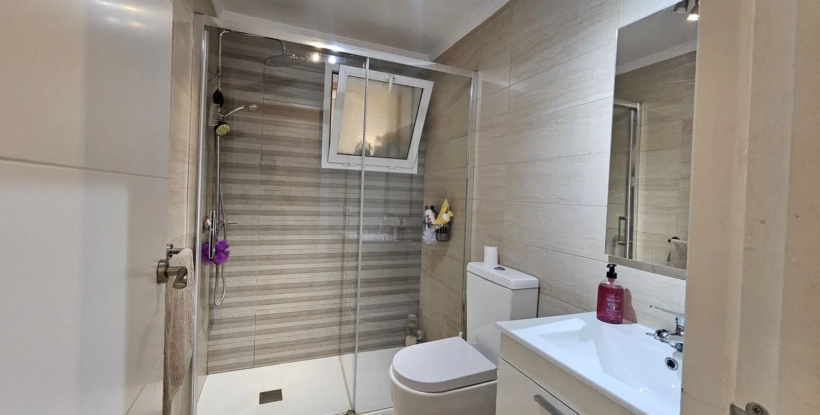 Venta de apartamento en planta media en Torremolinos 50
