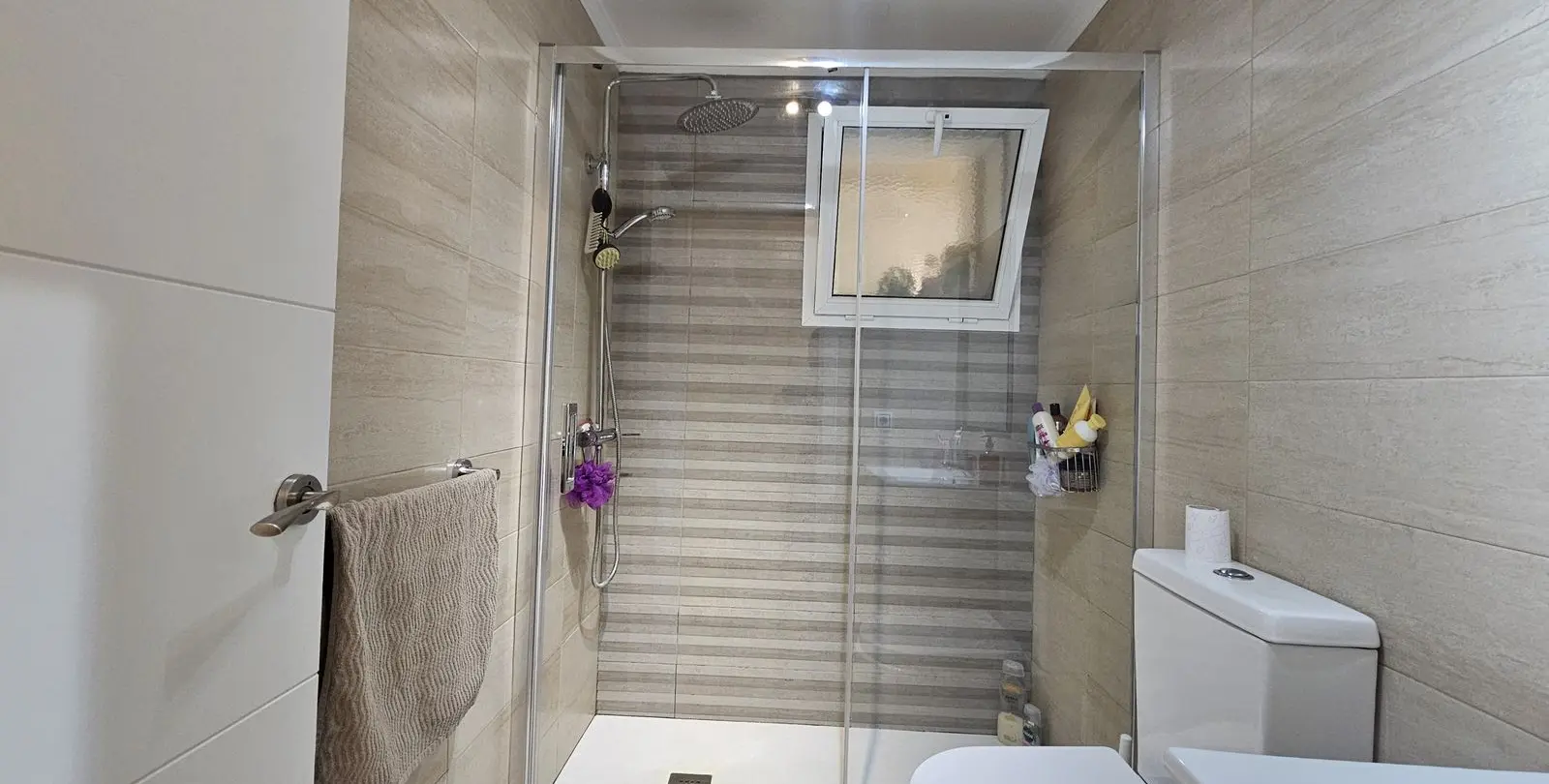 Venta de apartamento en planta media en Torremolinos 52
