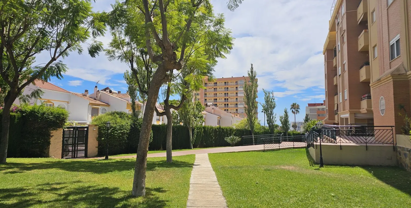 Venta de apartamento en planta media en Torremolinos 57