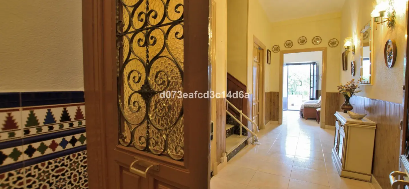 Sale of townhouse in Ronda 0