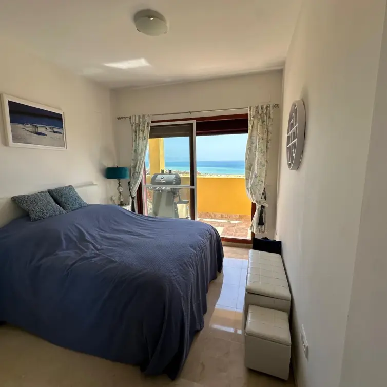 Venta de ático dúplex en Manilva