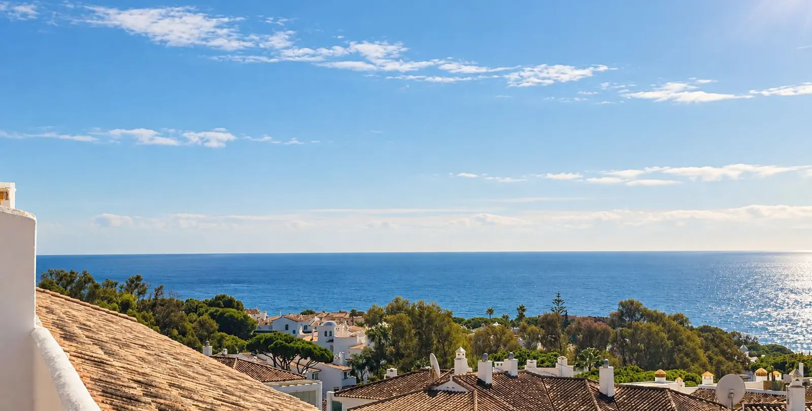Sale of penthouse in Calahonda 3