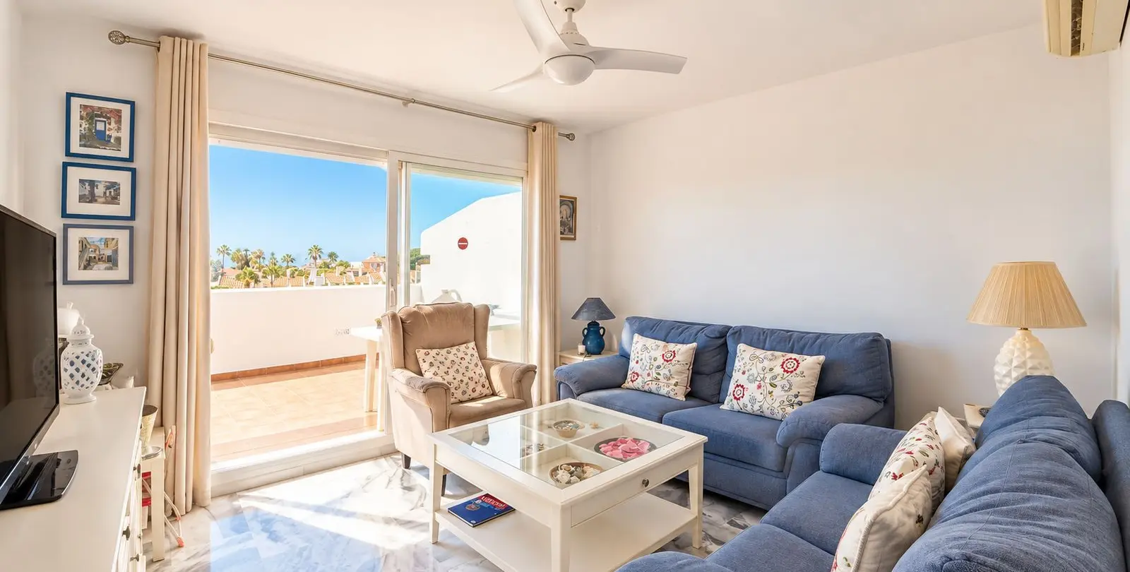 Sale of penthouse in Calahonda 9