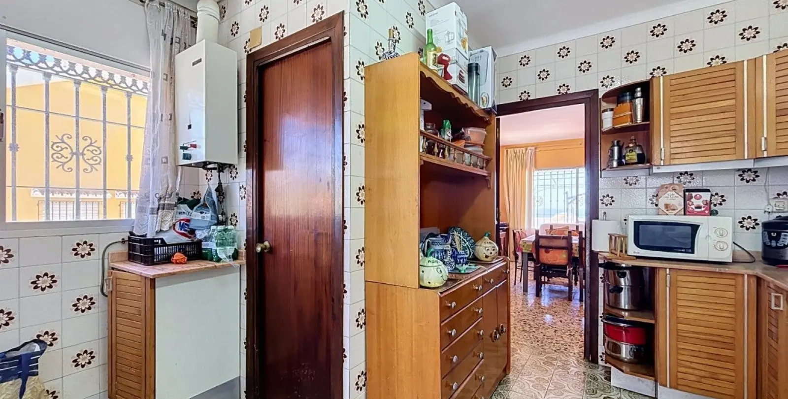 Sale of detached villa in Almayate 14
