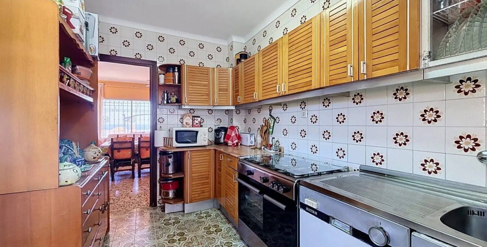 Sale of detached villa in Almayate 15