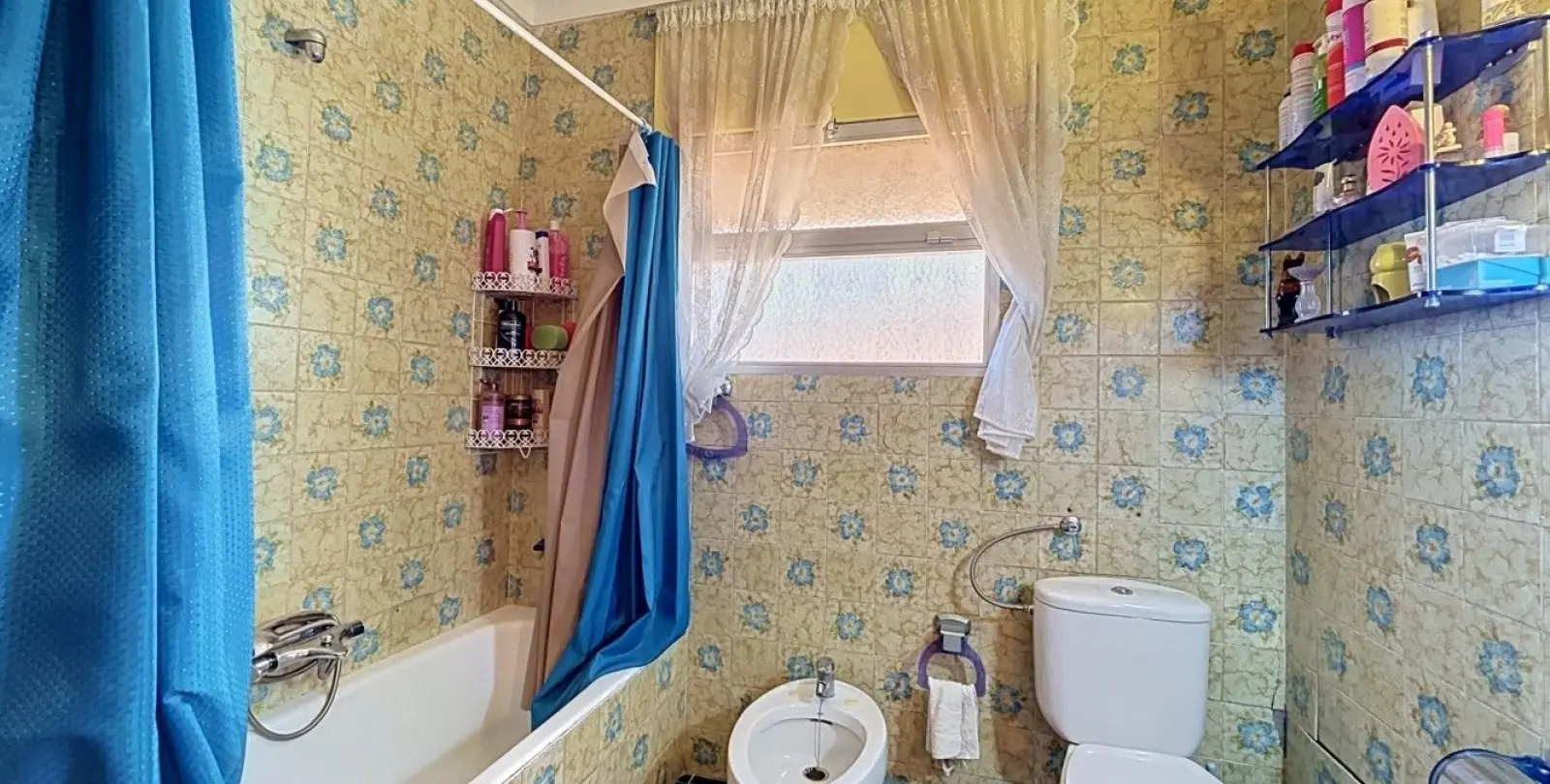 Sale of detached villa in Almayate 27