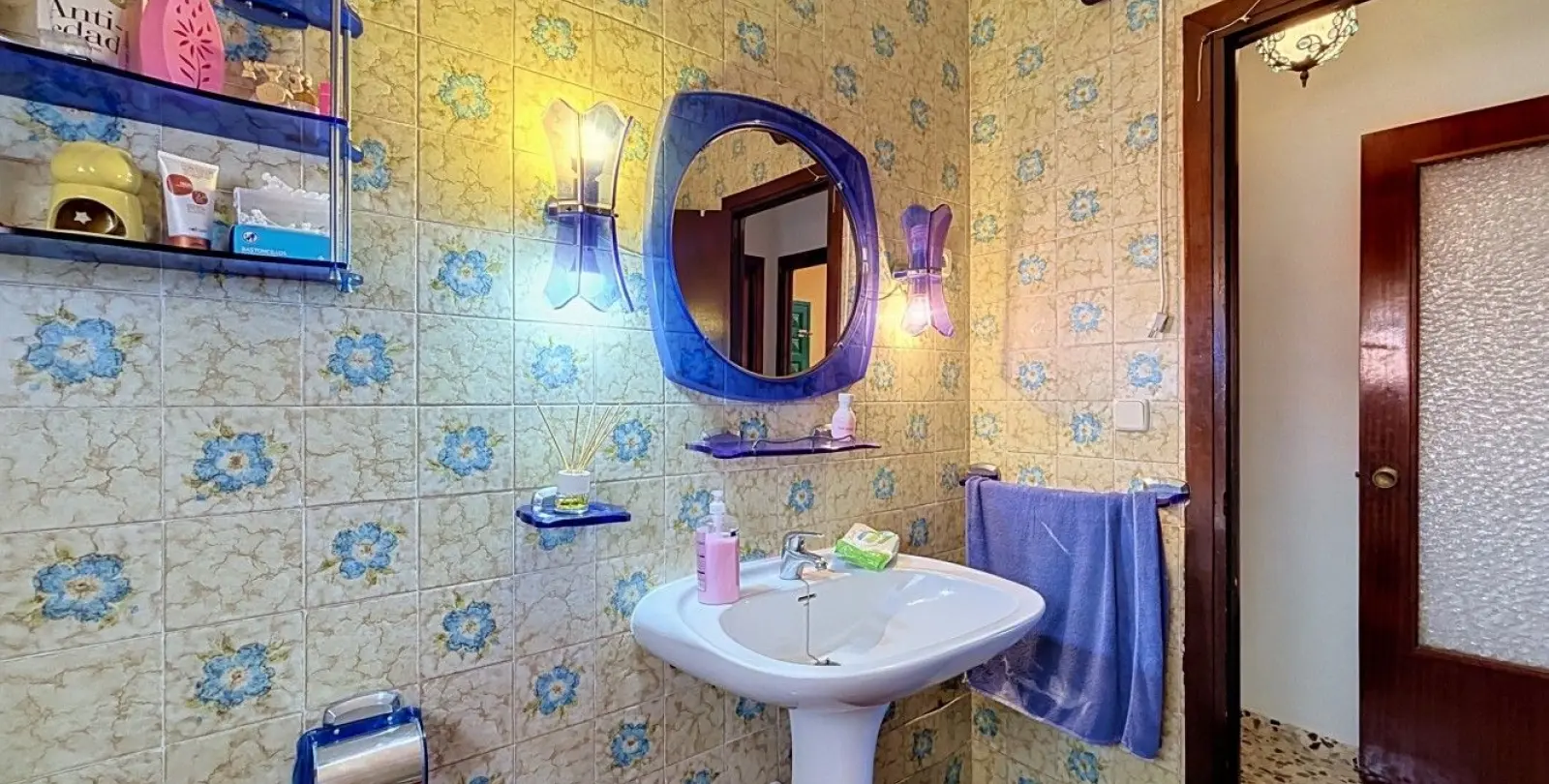 Sale of detached villa in Almayate 28