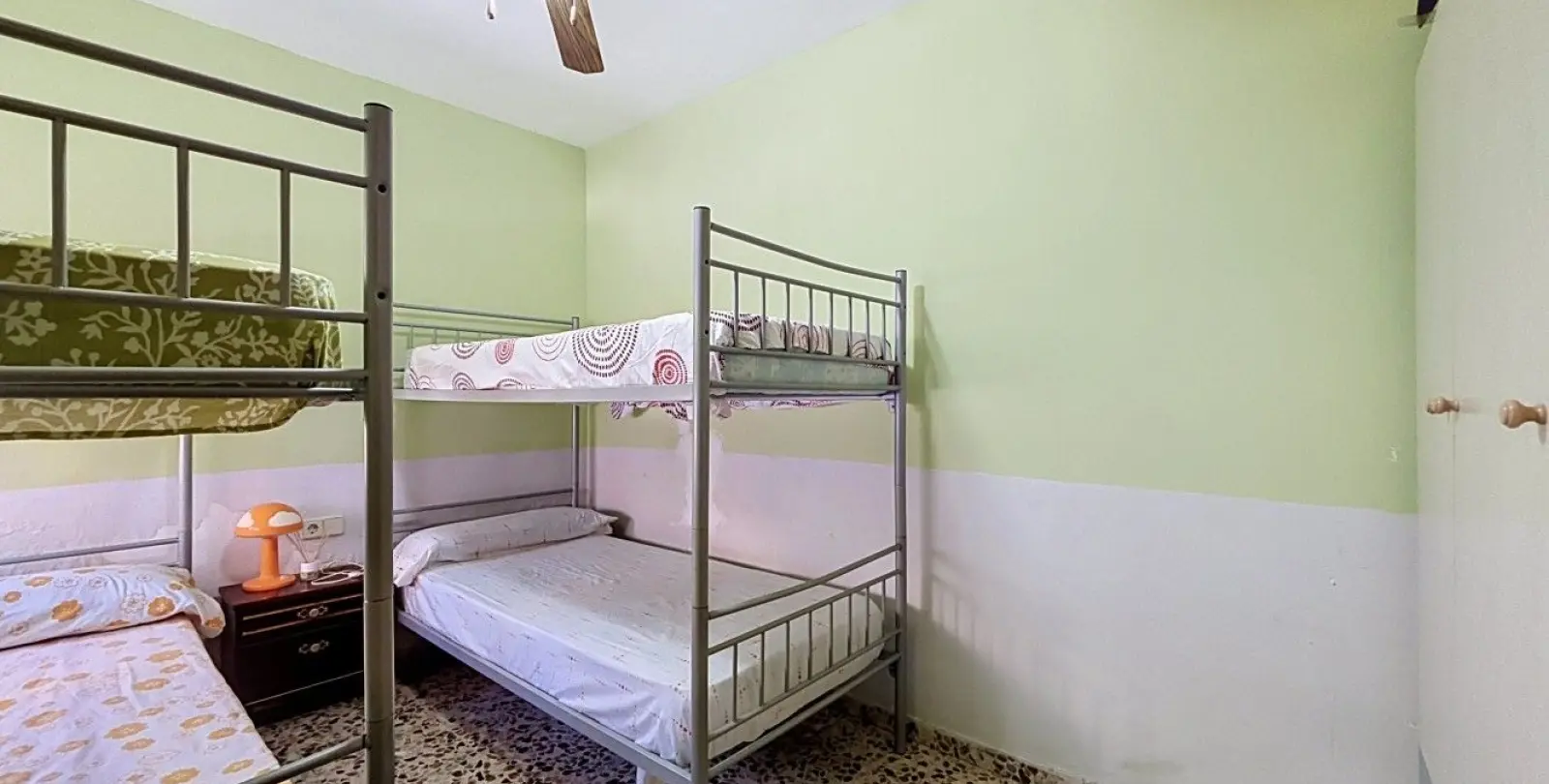 Sale of detached villa in Almayate 32