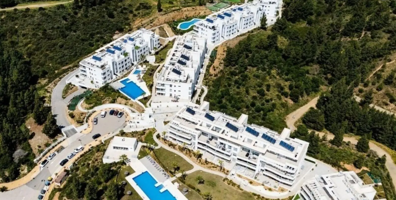 Sale of middle floor apartment in El Faro 1