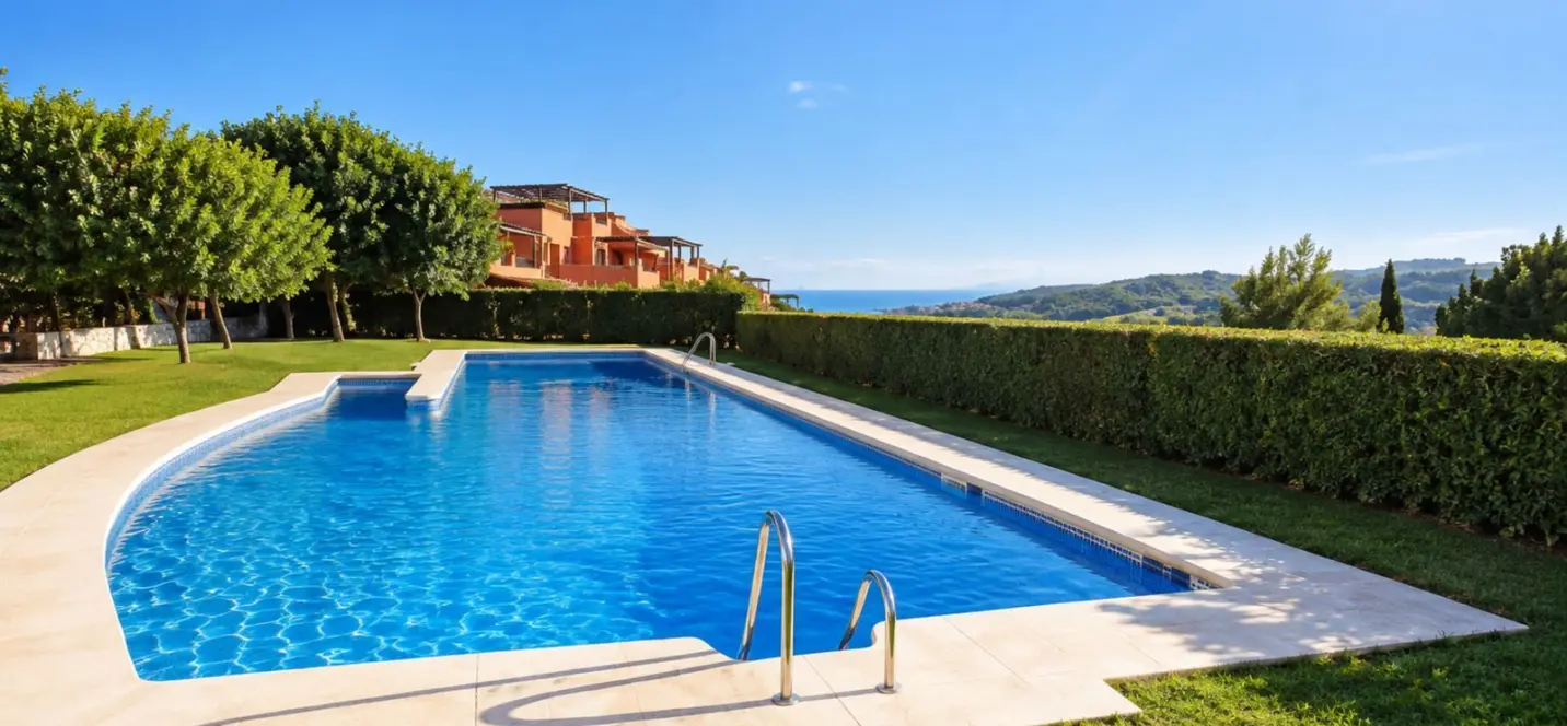 Venta de apartamento en planta baja en Casares Playa 1