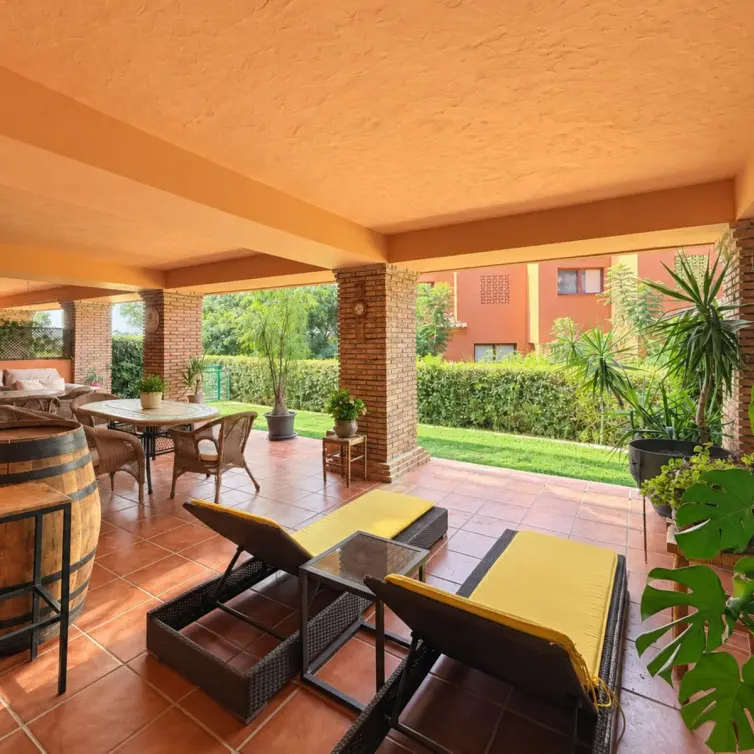 Venta de apartamento en planta baja en Casares Playa