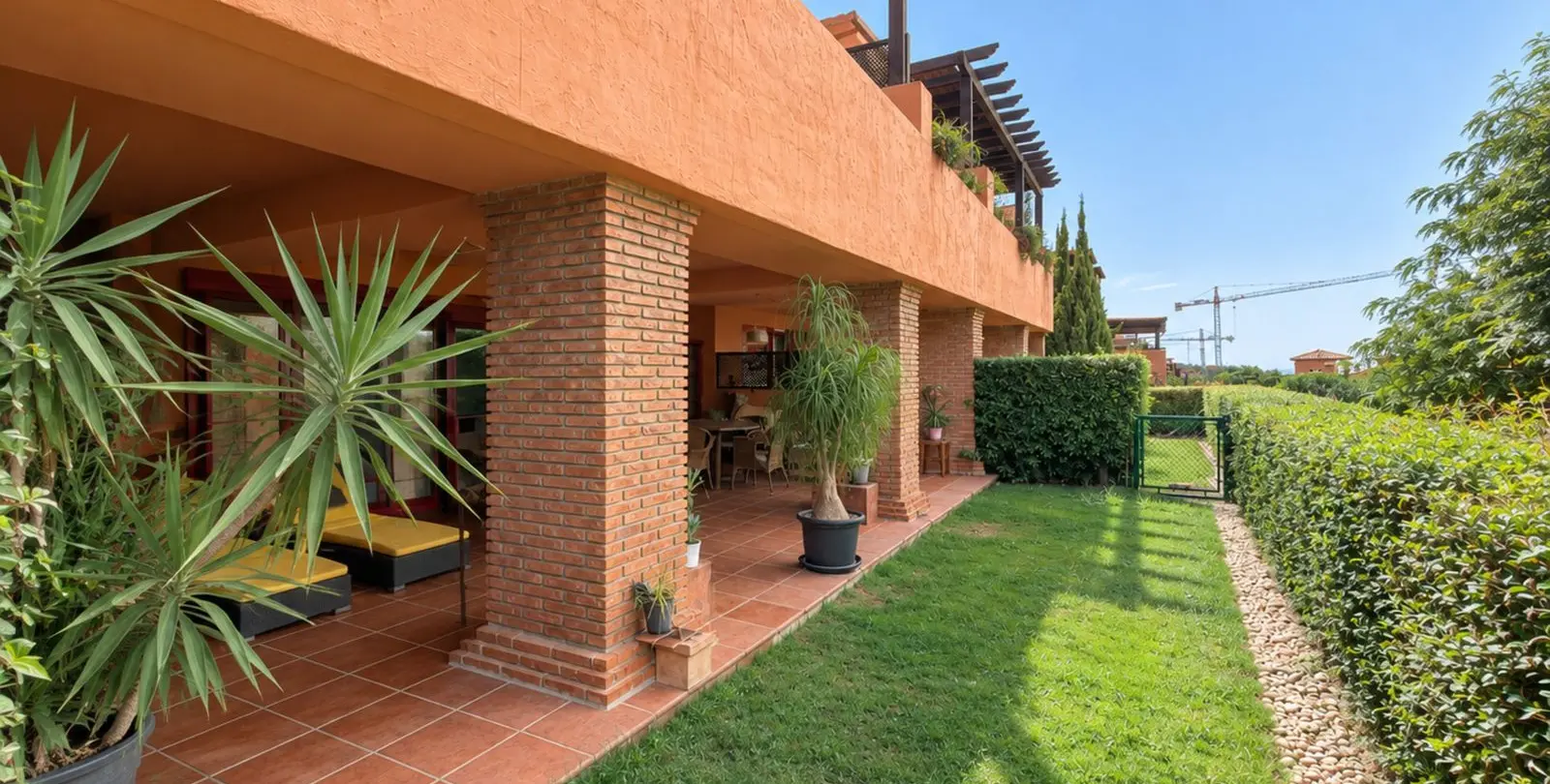 Venta de apartamento en planta baja en Casares Playa 22