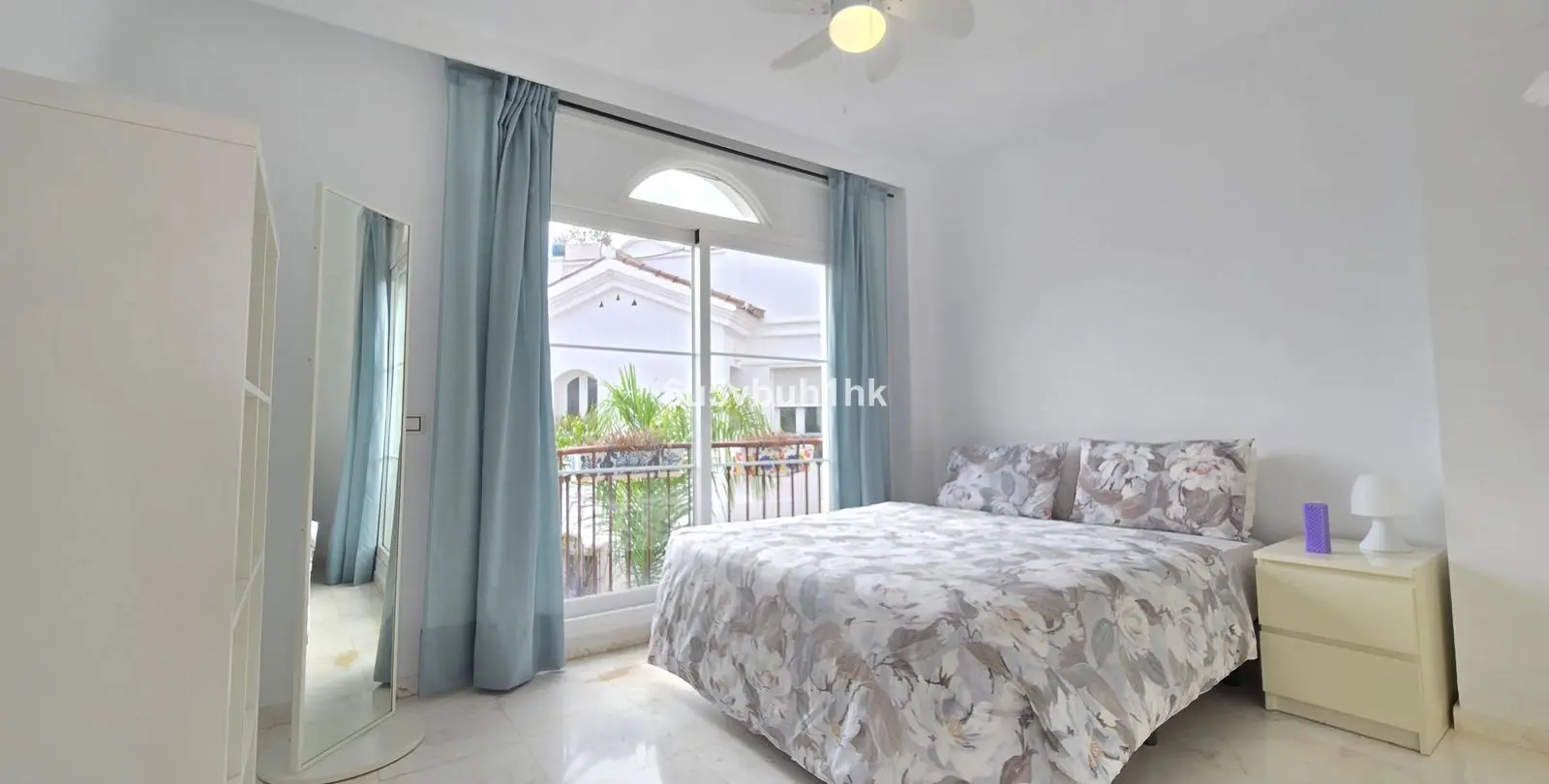 Sale of townhouse in Riviera del Sol 26