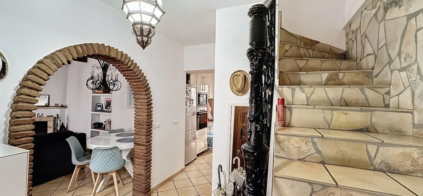 Sale of townhouse in Estepona 0
