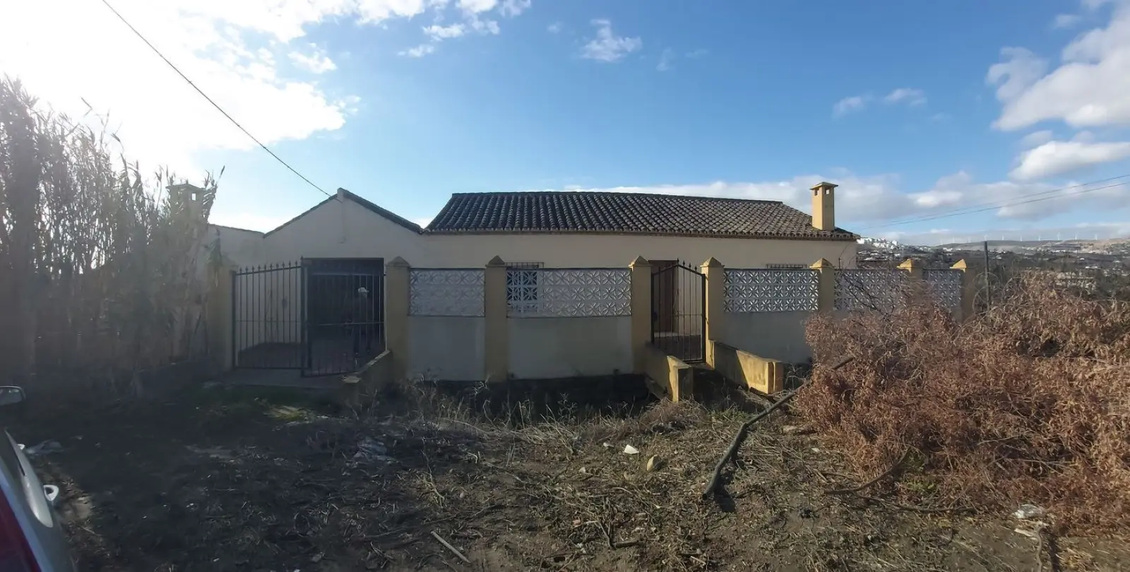 Продажа  жилого участка в Estepona 2