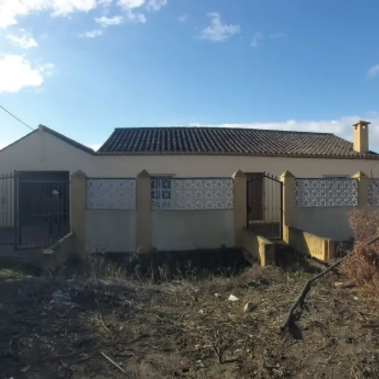 Sale of residential plot in Estepona