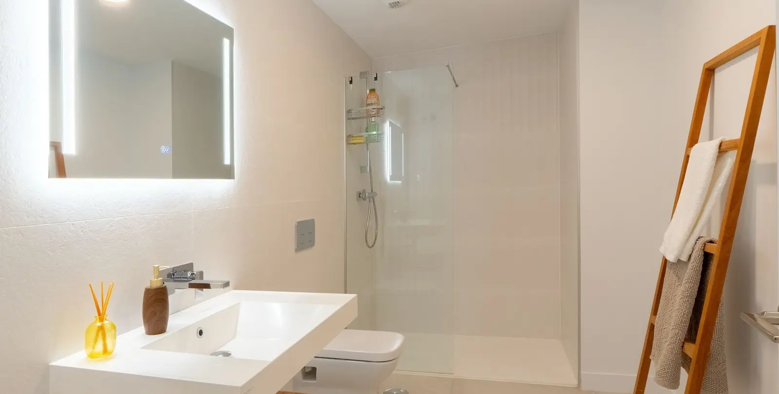 Sale of townhouse in El Chaparral 35