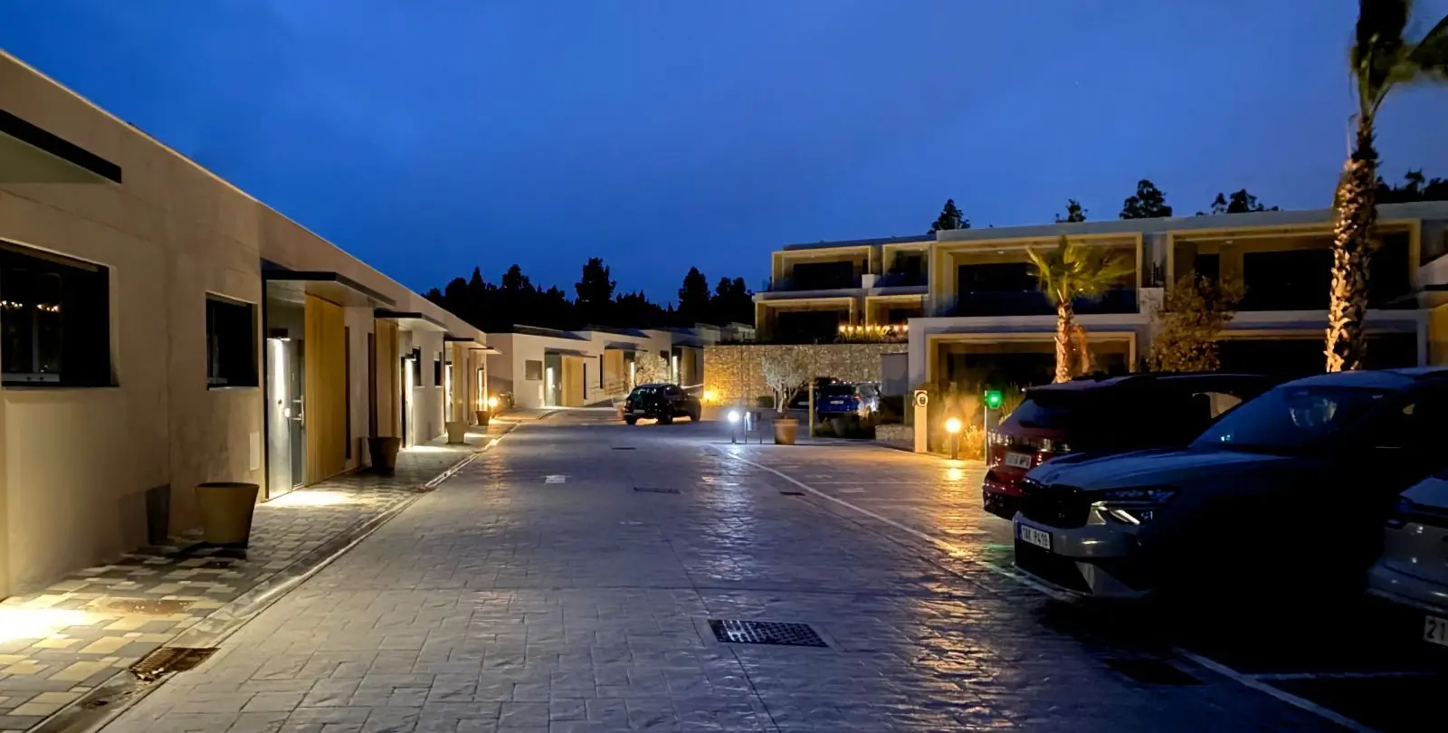 Sale of townhouse in El Chaparral 51
