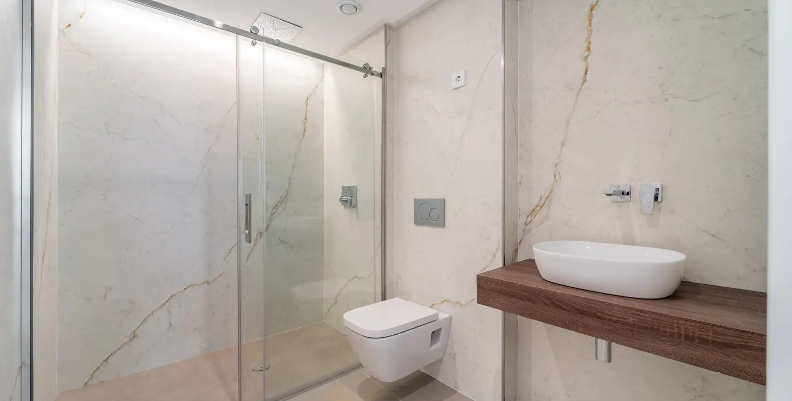 Sale of penthouse in Higueron 33