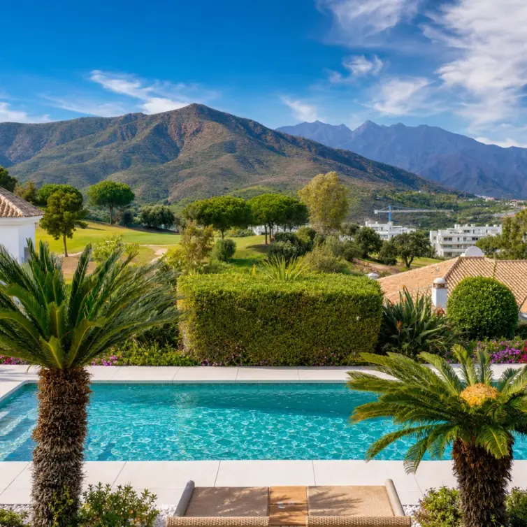 Venta de villa independiente en La Cala Golf