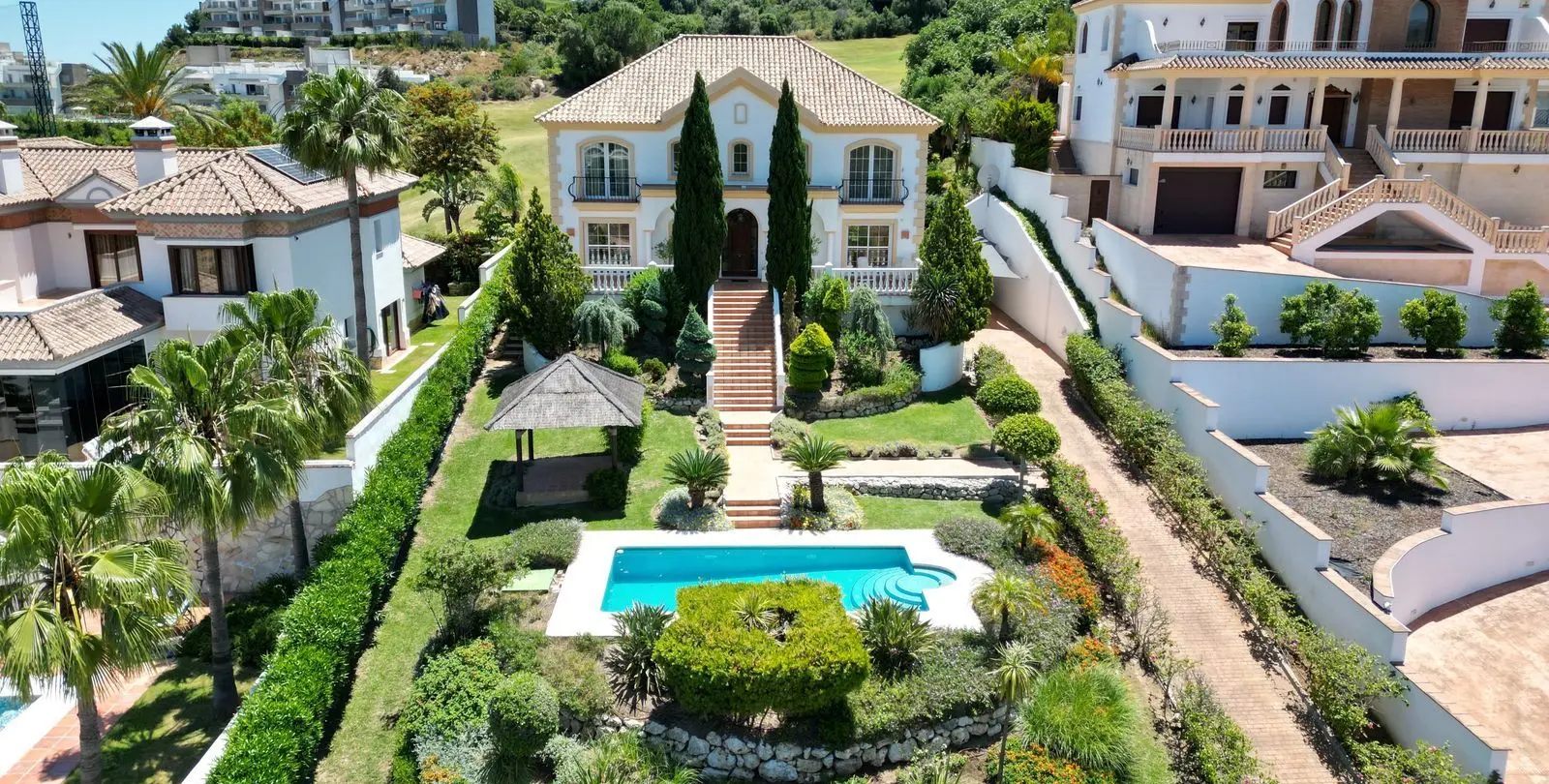 Sale of detached villa in La Cala Golf 52