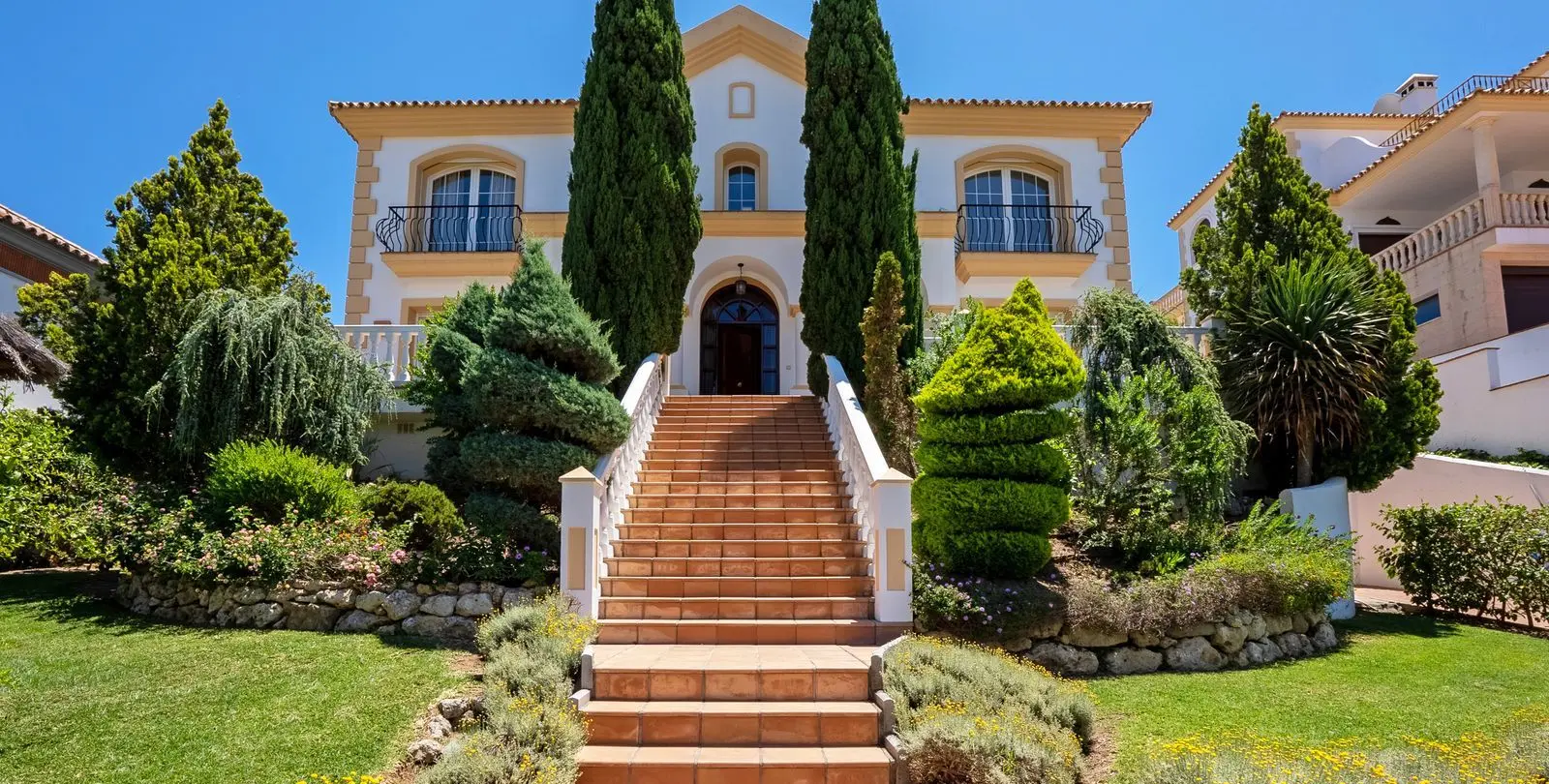 Sale of detached villa in La Cala Golf 56