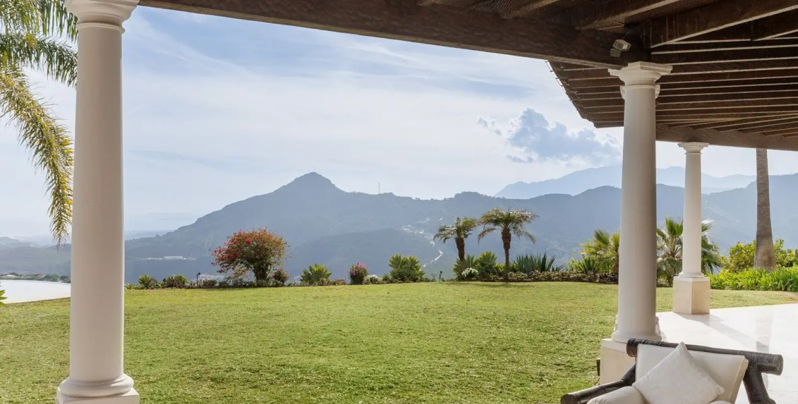 Venta de villa independiente en La Zagaleta 11