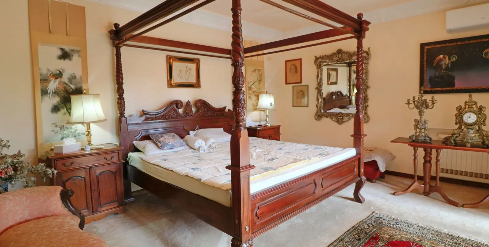Sale of detached villa in El Paraiso 16