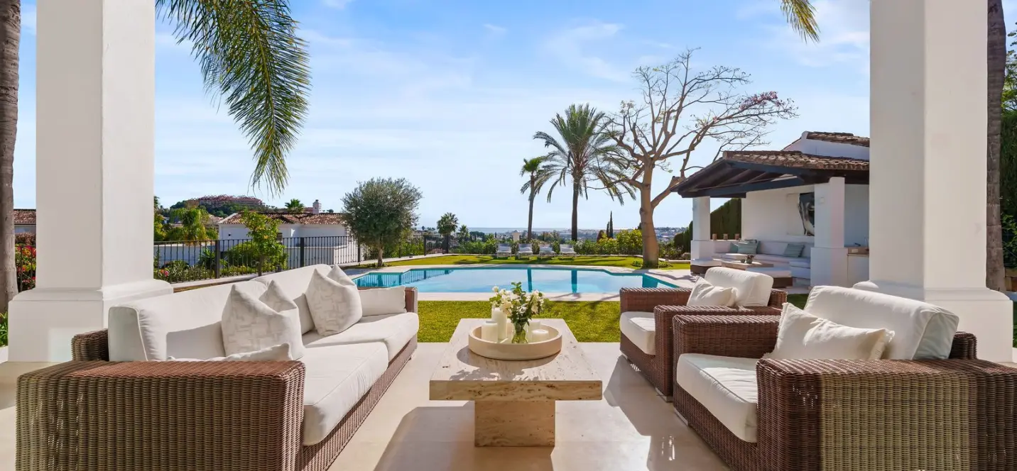 Sale of detached villa in Nueva Andalucía 0