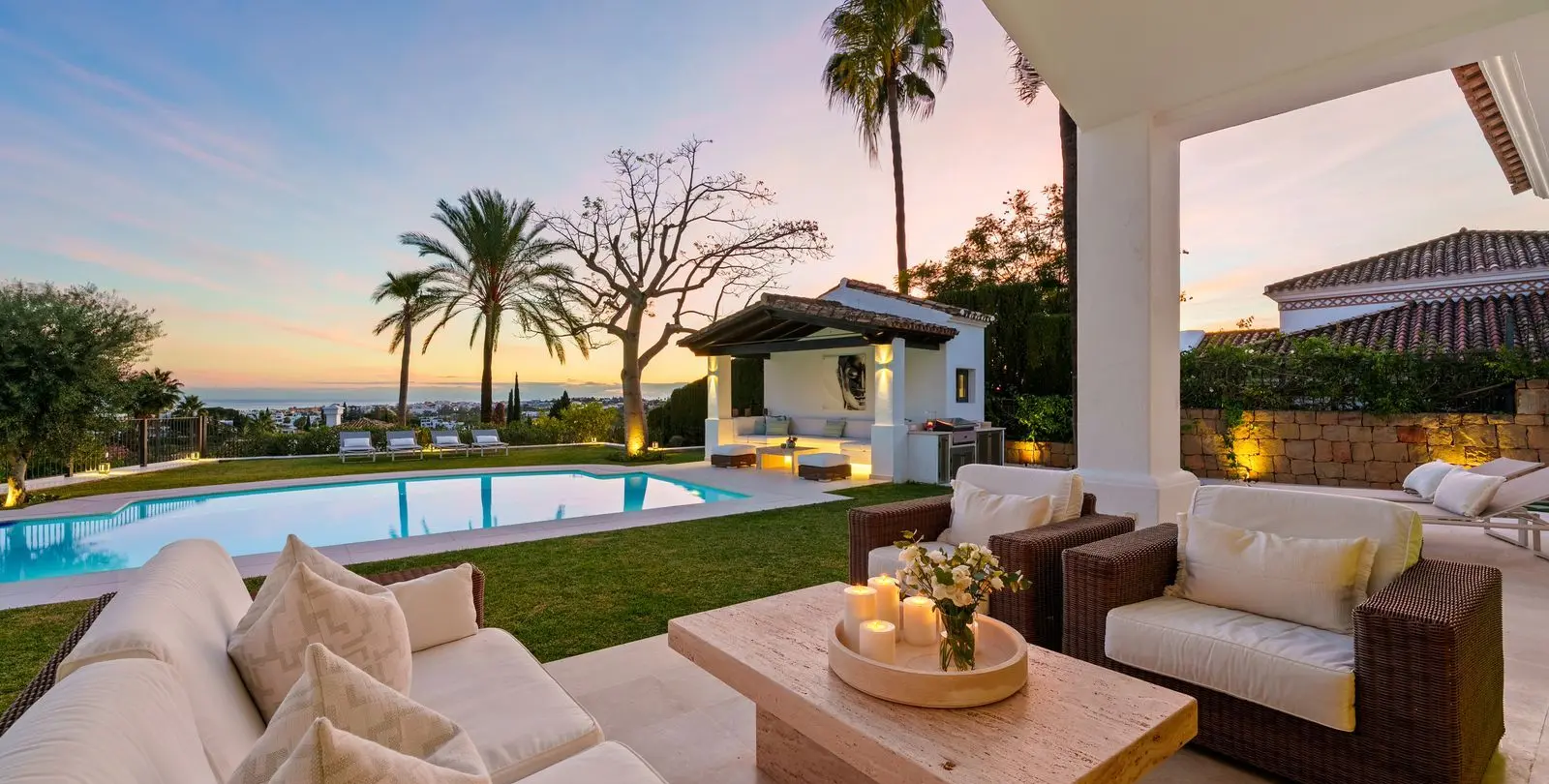 Venta de villa independiente en Nueva Andalucía 36