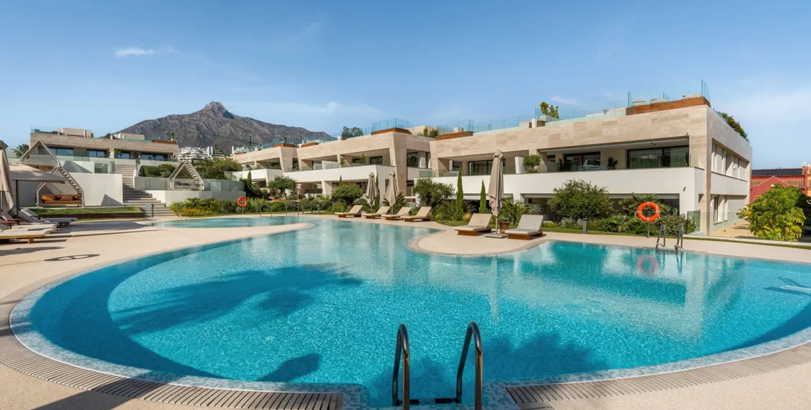 Alquiler a largo plazo de apartamento en planta baja en The Golden Mile 28