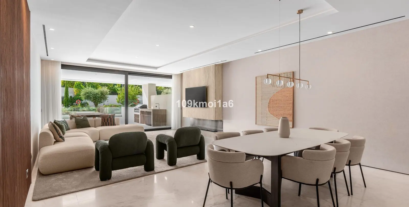 Long-term rent of ground floor apartment in The Golden Mile 4