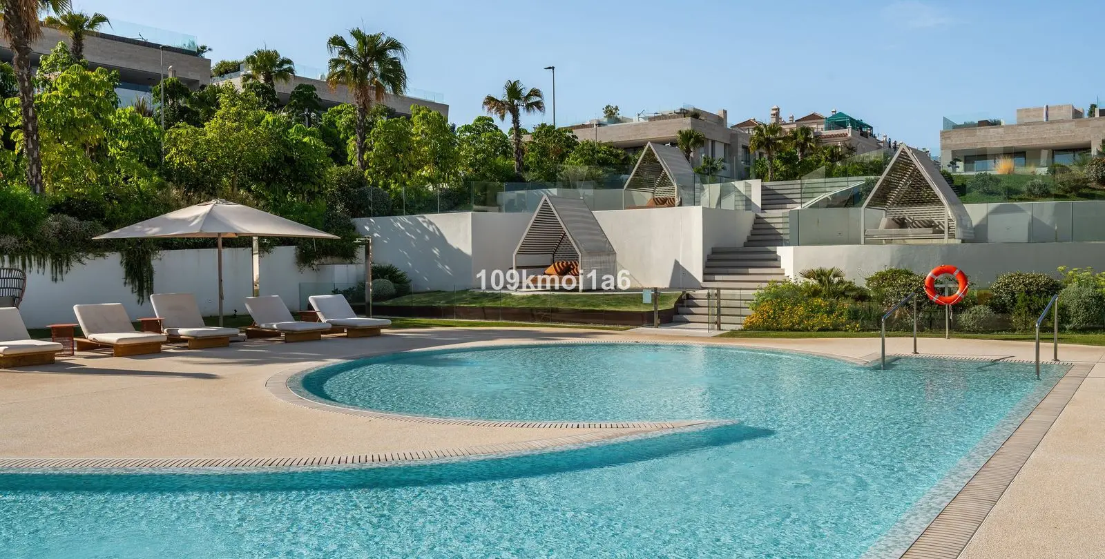 Long-term rent of ground floor apartment in The Golden Mile 20
