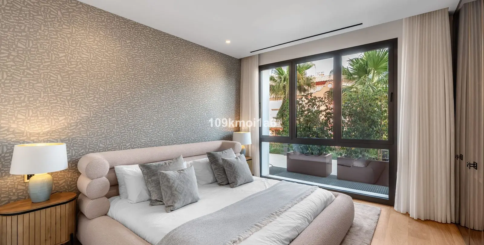 Long-term rent of ground floor apartment in The Golden Mile 11
