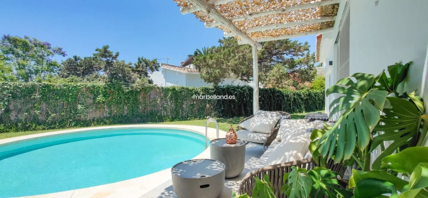 Long-term rent of detached villa in El Rosario 1