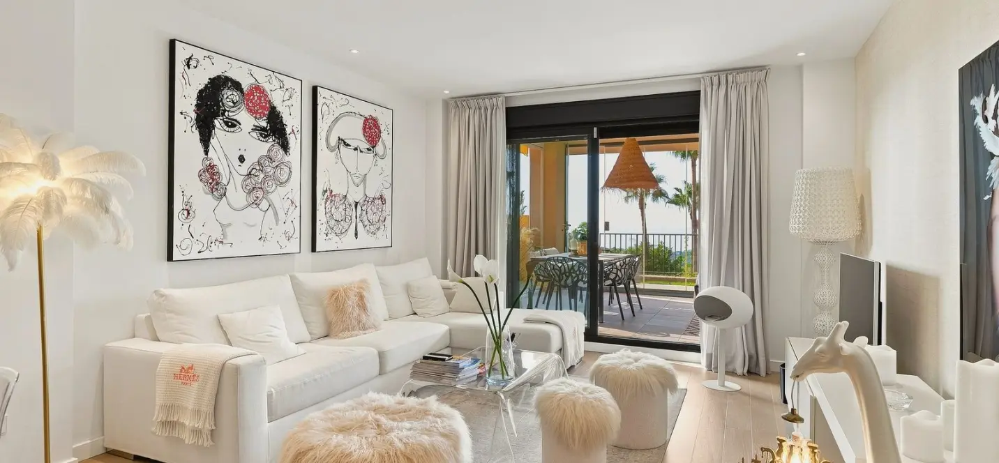 Venta de apartamento en planta baja en Benahavís 2