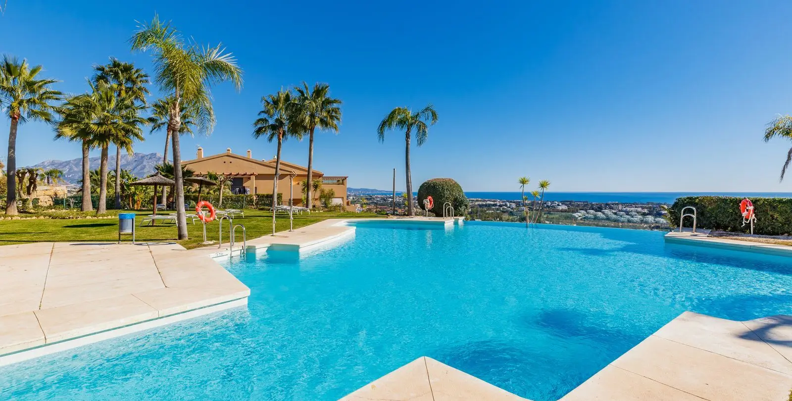 Venta de apartamento en planta baja en Benahavís 16
