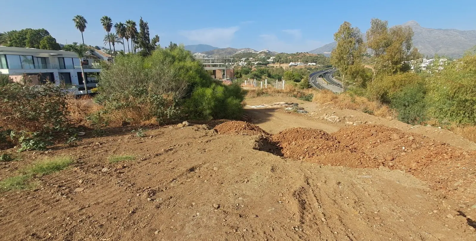 Sale of residential plot in La Quinta 10