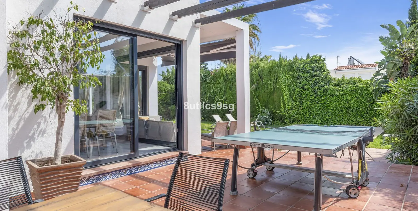 Sale of detached villa in Nueva Andalucía 43