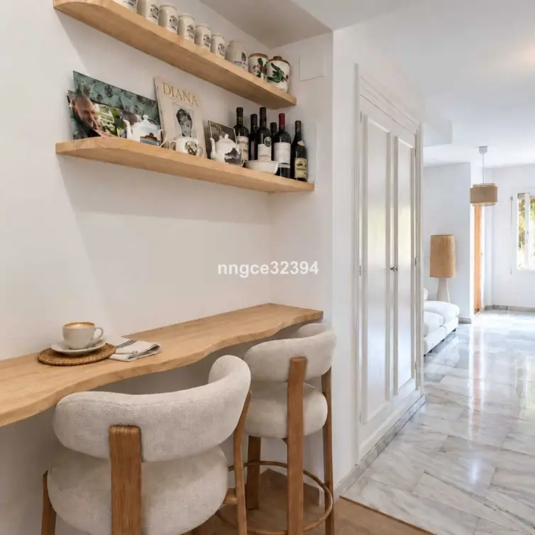 Venta de apartamento en planta media en New Golden Mile