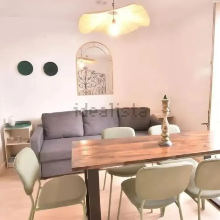 Sale of middle floor apartment in Málaga