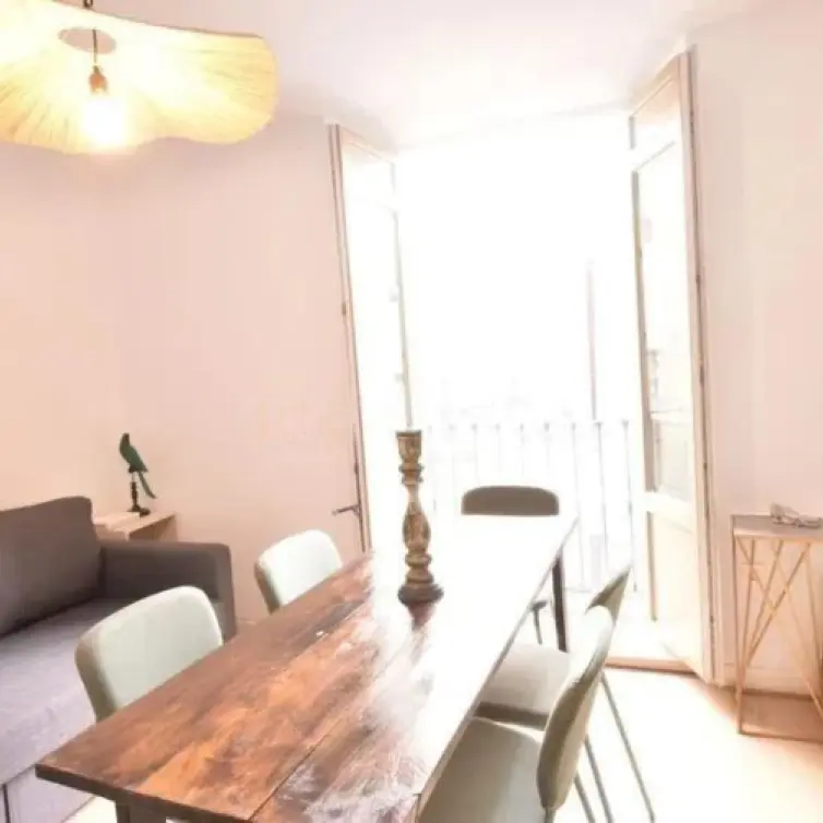 Sale of middle floor apartment in Málaga