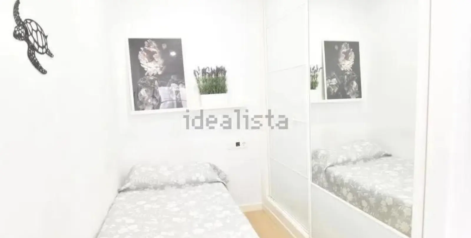 Sale of middle floor apartment in Málaga 11