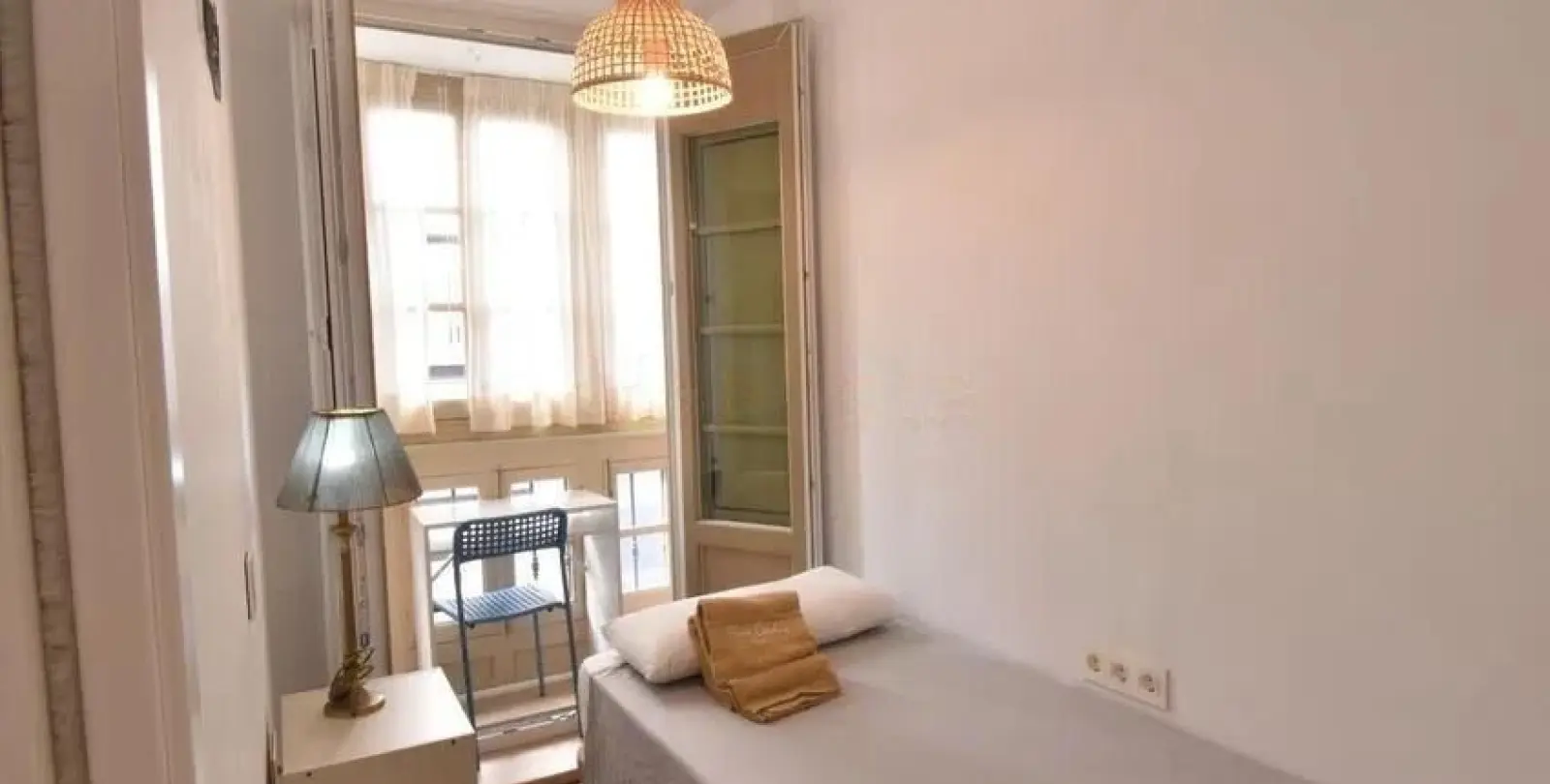 Sale of middle floor apartment in Málaga 15