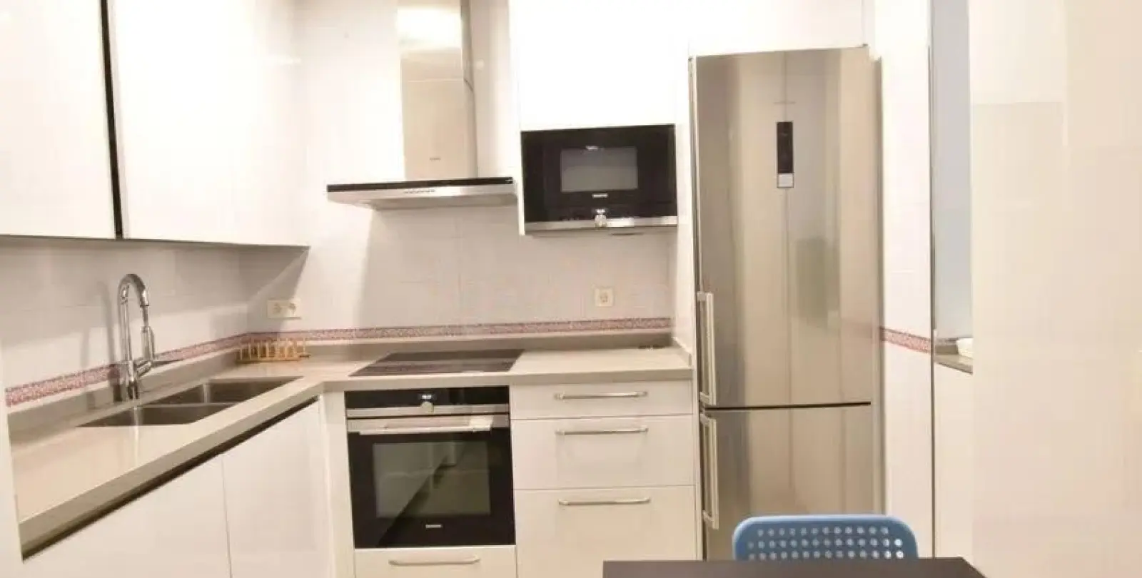 Sale of middle floor apartment in Málaga 21