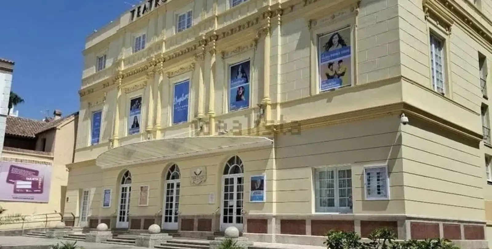 Sale of middle floor apartment in Málaga 26