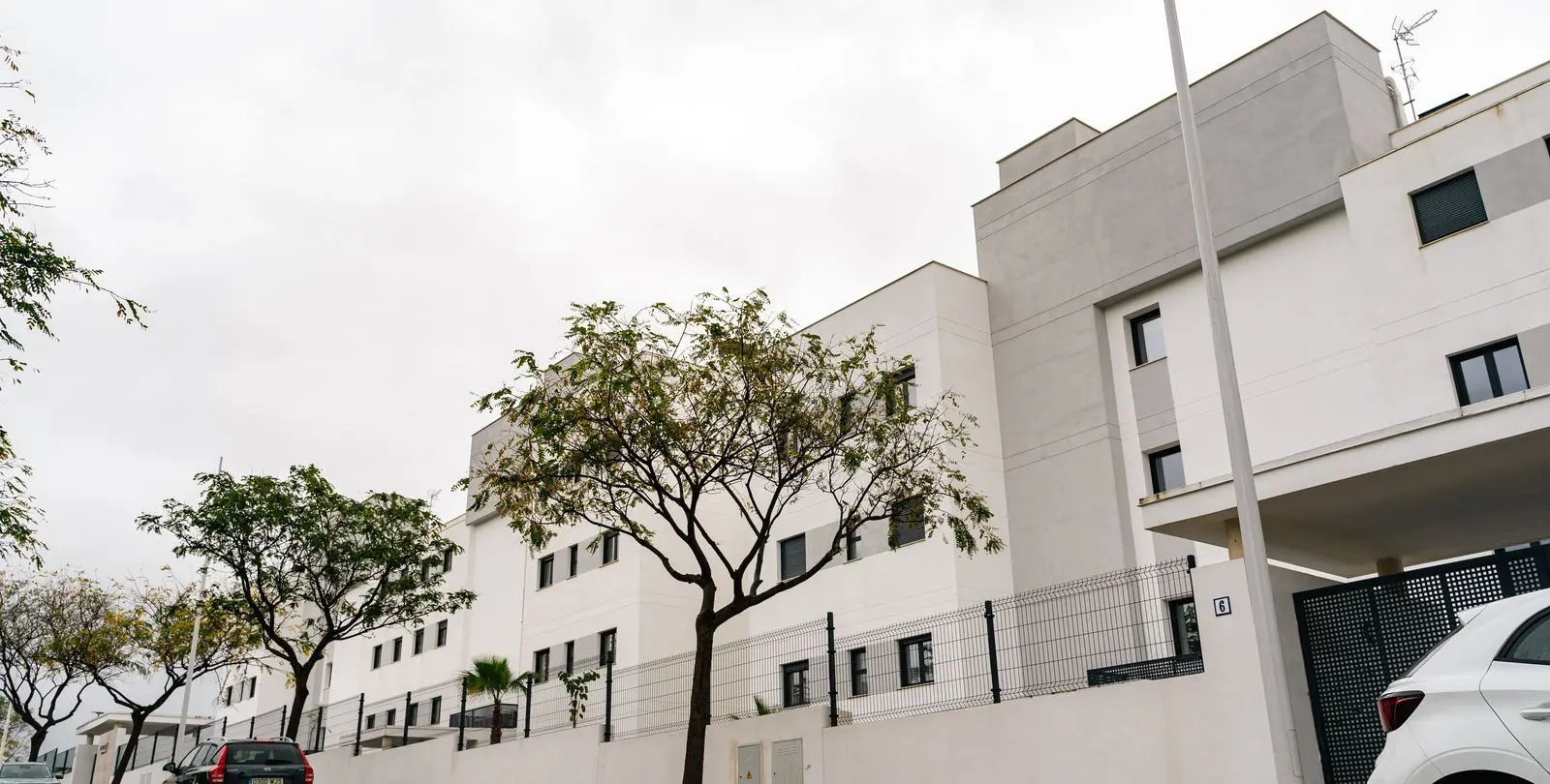 Sale of penthouse in Selwo 23