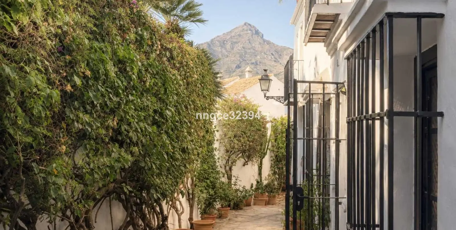 Sale of semi-detached house in Nueva Andalucía 25