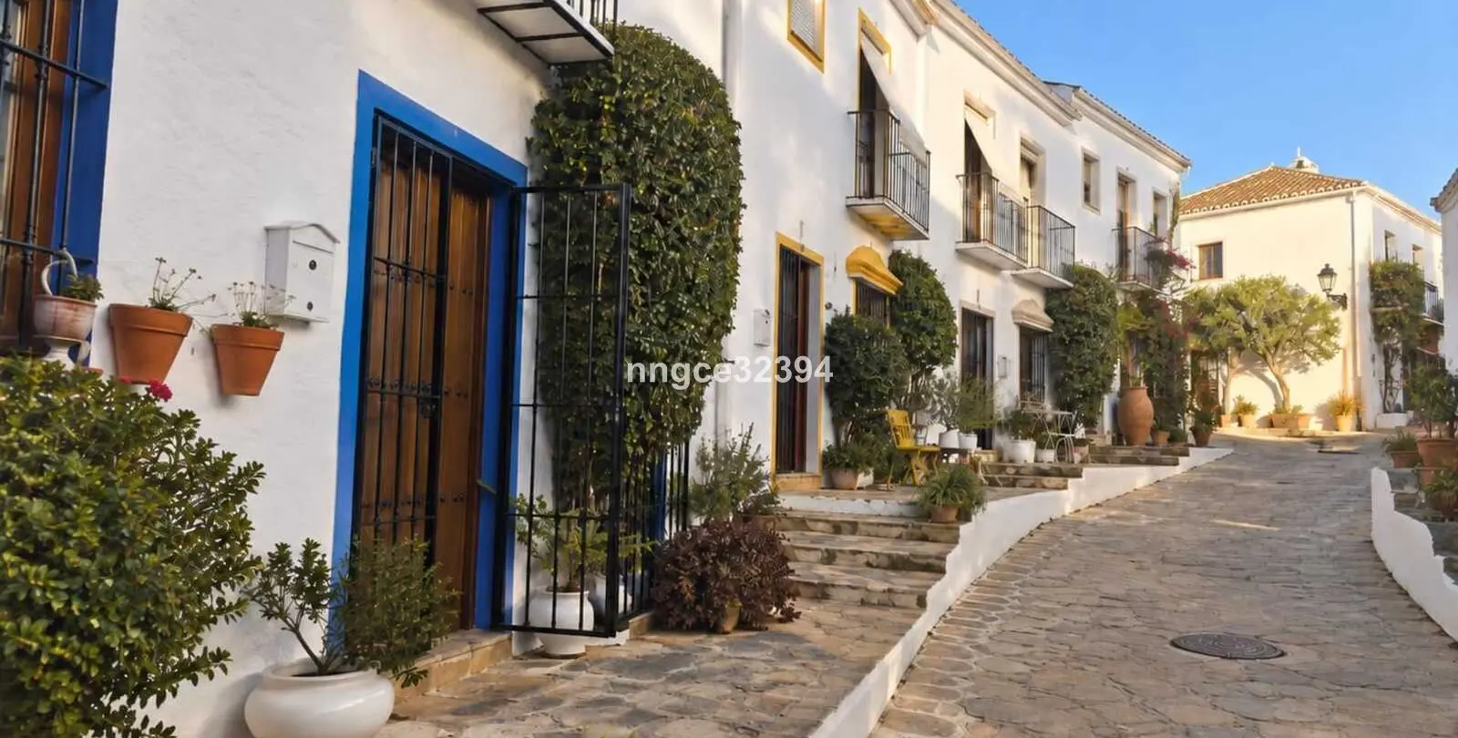 Sale of semi-detached house in Nueva Andalucía 26